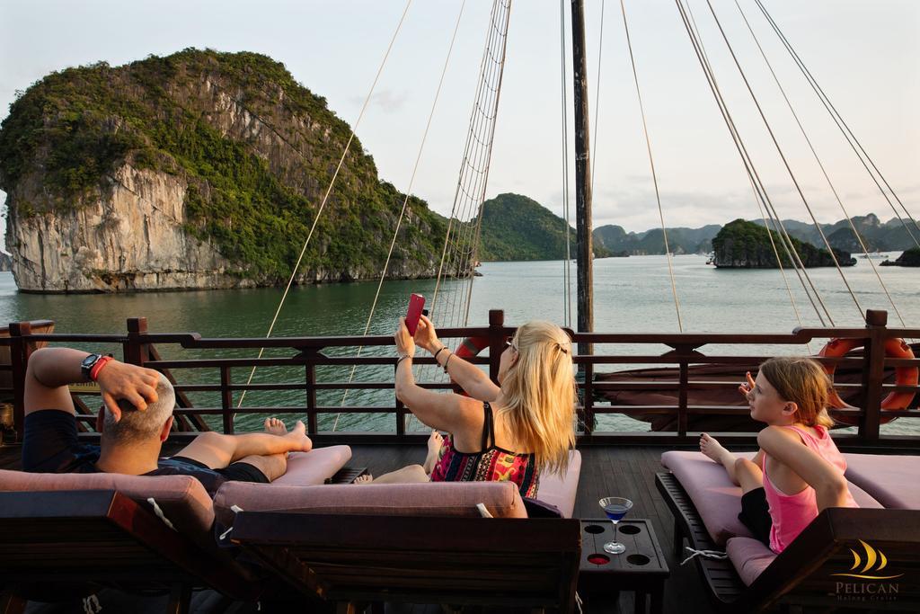 Pelican Classic Cruise Ha Long Exterior photo