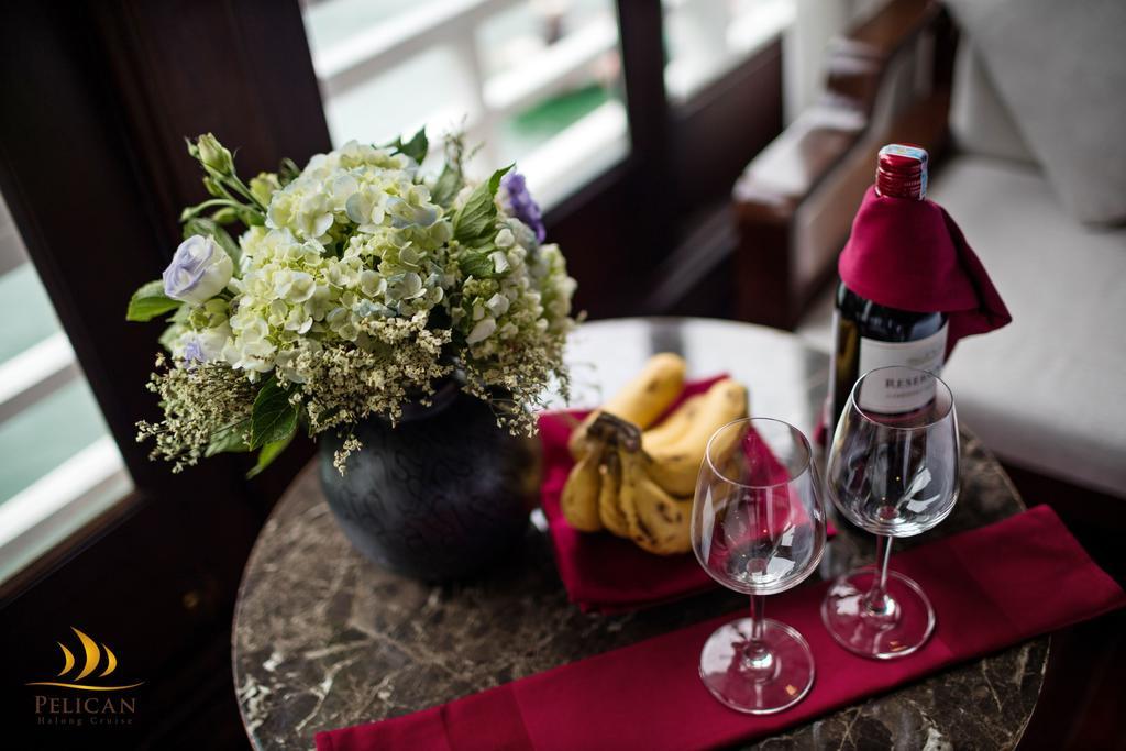 Pelican Classic Cruise Ha Long Room photo
