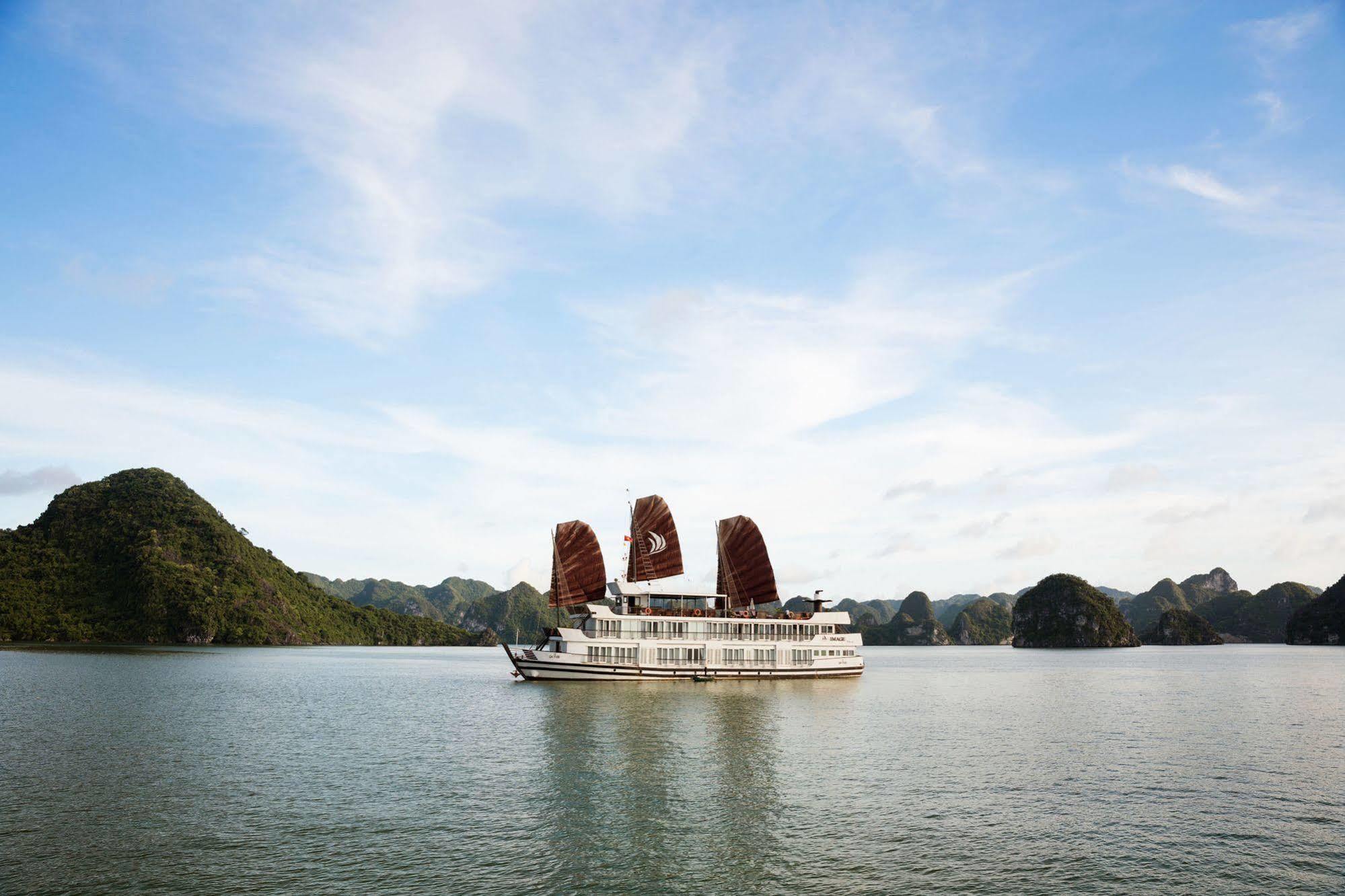 Pelican Classic Cruise Ha Long Exterior photo